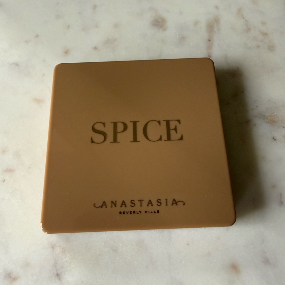 ABH Mini Spice Eyeshadow Palette | Warm Neutral Shimmers & Mattes | Lightly Used - Picture 2 of 6